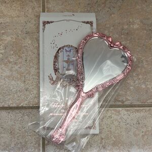 Heart-Shaped Pink Hand Mirror
